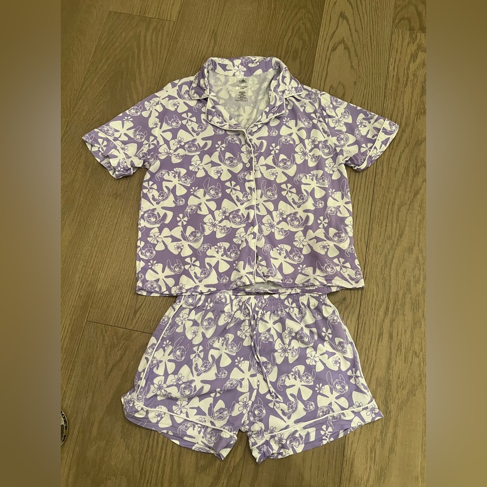 Women’s Size XS Disney Store brand Stitch pajamas